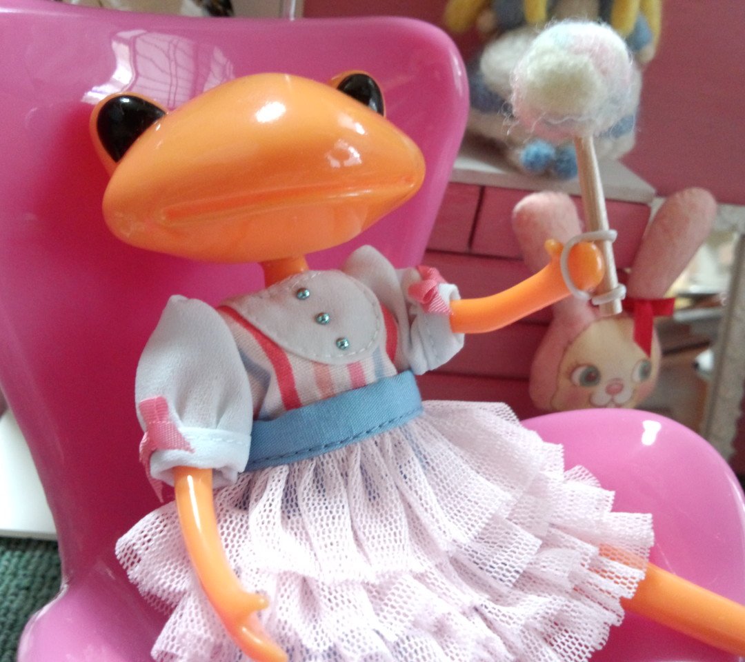 ドールドレスの製作販売をしています。ワンダショップにて委託販売中 シンプルかつカワイ感のある洋服作りを考えています。 オーダーも承っています。 ペットでは、ネコを飼っています。ドール・ネコ好きな方フォローよろしく。