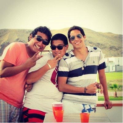 Chico alto, moreno y ademas guapeton - cocinerito
