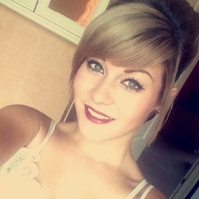 20
Makeup artist 
Snapchat: chloe1994foster
Instagram: chloe_1994_foster