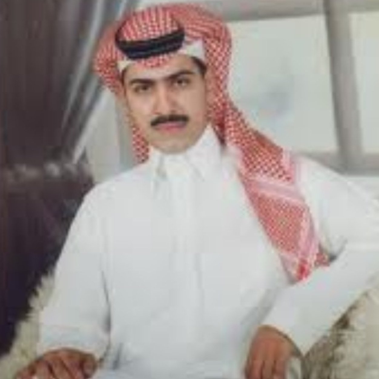 مؤسس صحيفة عروس الشمال 

وصحيفة إضاءات الالكترونية 

ومنتديات شمر الرسمية

ومنتديات الدغيرات الرسمية~


حسبي الله لا اله الا هو عليه توكلت وهو رب العرش العظيم❤️