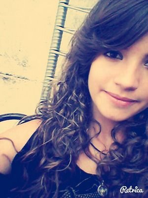Ela so quer maloqueiro ,só quer vagabundo ta todaperdida entao se joga no meu mundo *--*