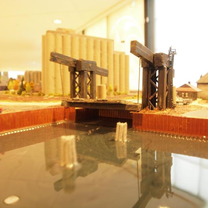 Model train shows, swap meets, open houses, conventions and model railroad clubs. Pic & Header are #ZScale. #trainshow #modelrailroad #train #railroad