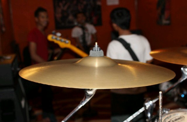 kenziroband's profile picture. Hits Single - Biarkan Aku Memelukmu