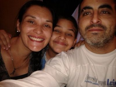''  Bendita la luz de mis tres amores..''