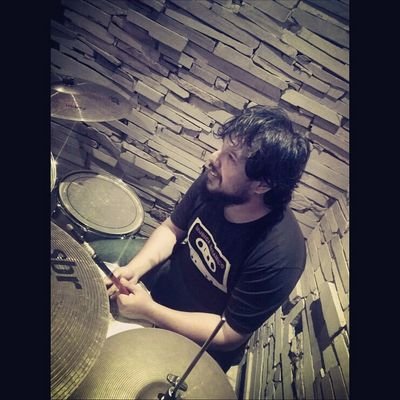 Todo lo que escribo por este medio es de exclusiva responsabilidad de los que lo leen.. No escribo nada inteligente