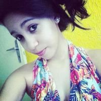 Tu nao sabe a sorte que tem,mil loucos por ela, e ela pouca por você