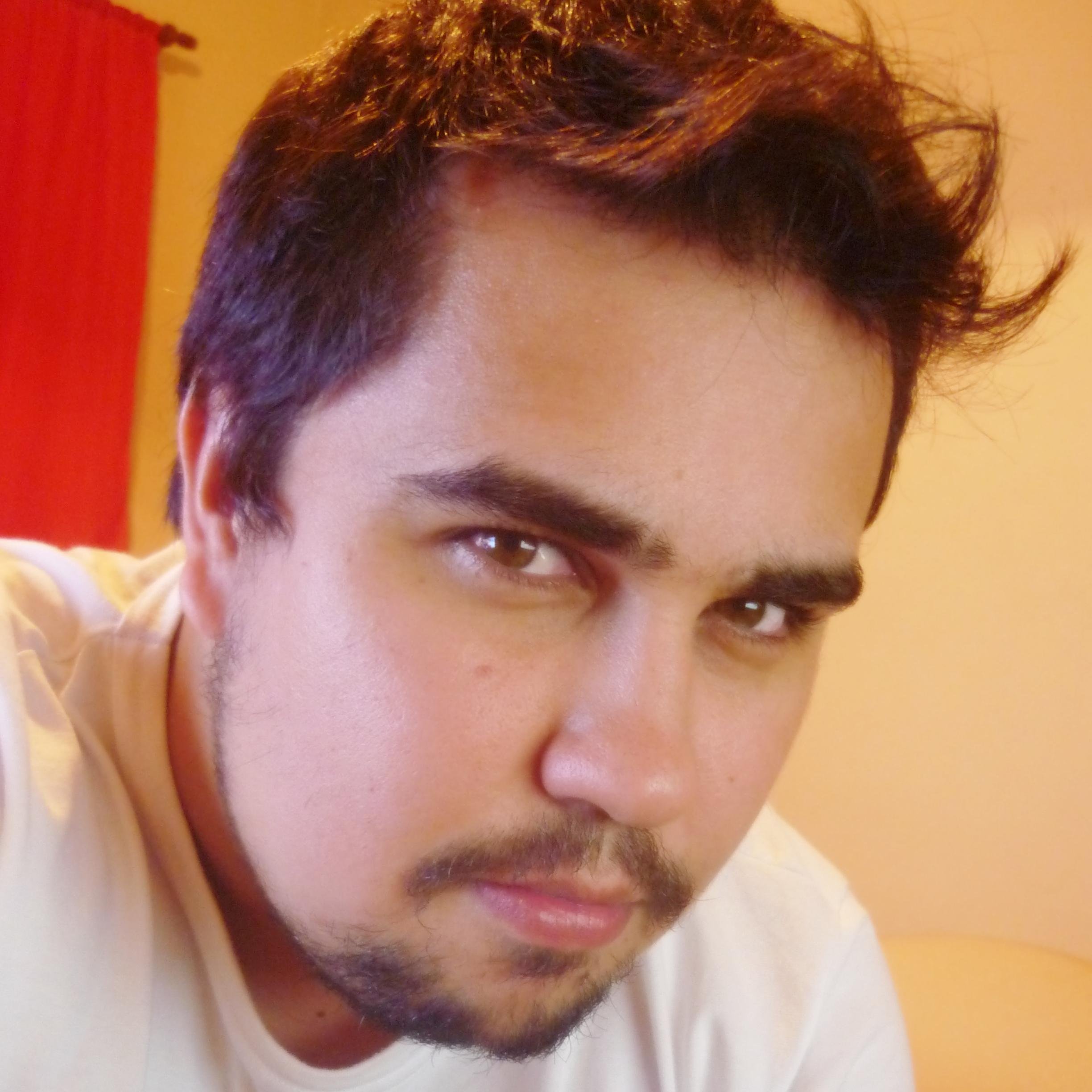 tenho 5 paixoes em minha vida,ROCK,VIDEO GAME,FUTEBOL,SKATE e AMIGOS :D