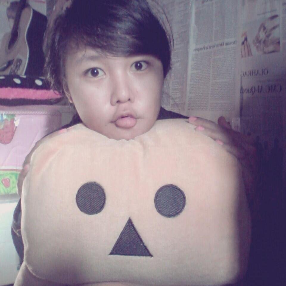 One person who can love you lack is much more valuable than 100 people who only love you for your greatness :)