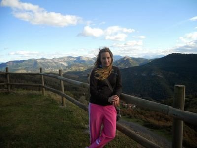 fanny8989's profile picture. Nací enBarakaldo.Viví enLeioa.Estudié enMercedarias.Me fuí aBarakaldo.Estudié laboratorio en S. Jorge, hice Erasmus en Polonia y ahora de vuelta. Tq Alentxu!