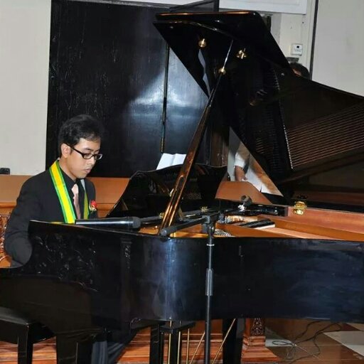 putranto_dr's profile picture. Cowok narsis, keren, over PD, easy going