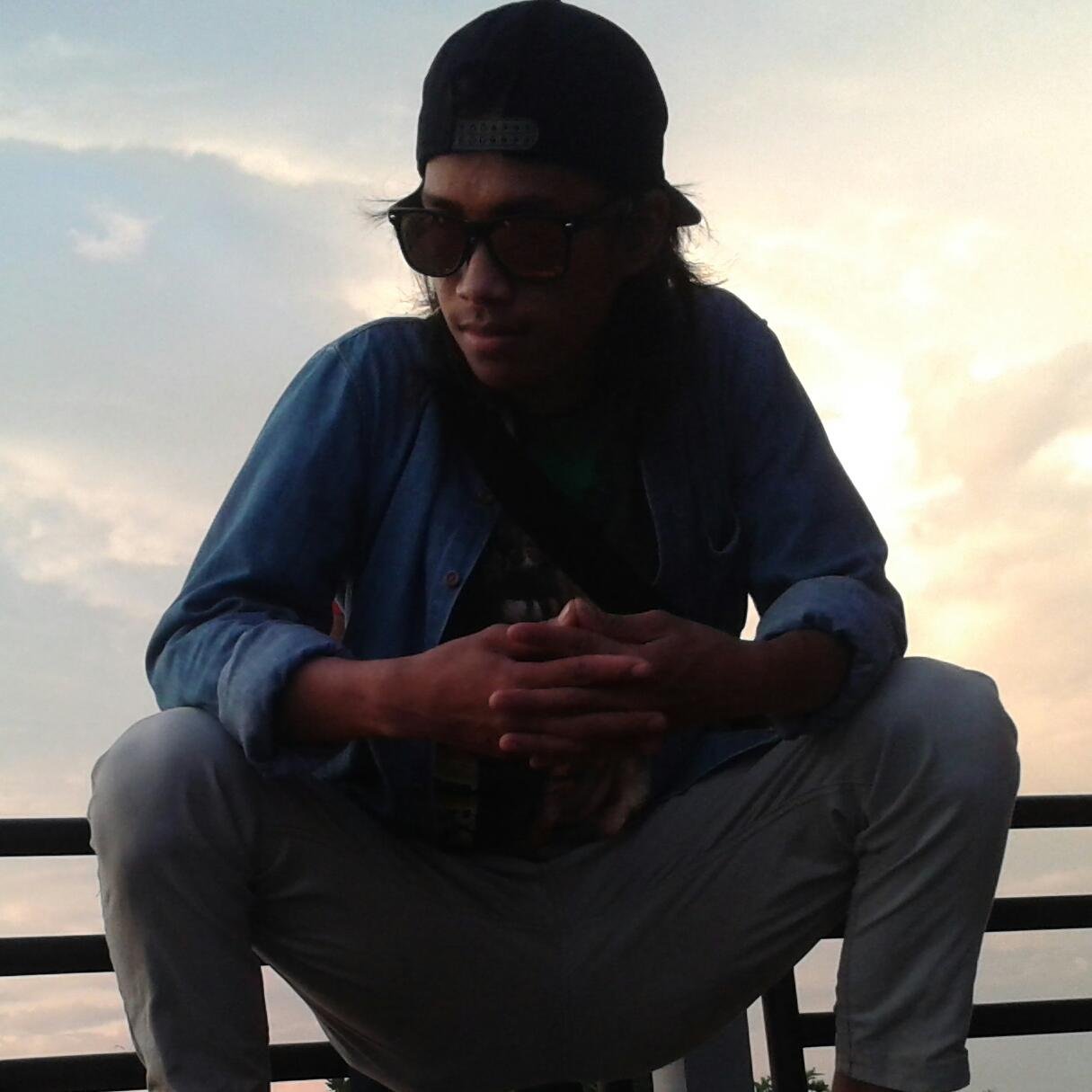 supriadipotter's profile picture. :poop: you are FRUMOASA 3