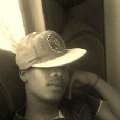 I am a producer of house music a qualified IT student in multimedia..    bbm pin: 7e0ca1e3 whatsapp: 083 9494 561 fb page: indecent k instagram :indecent_k