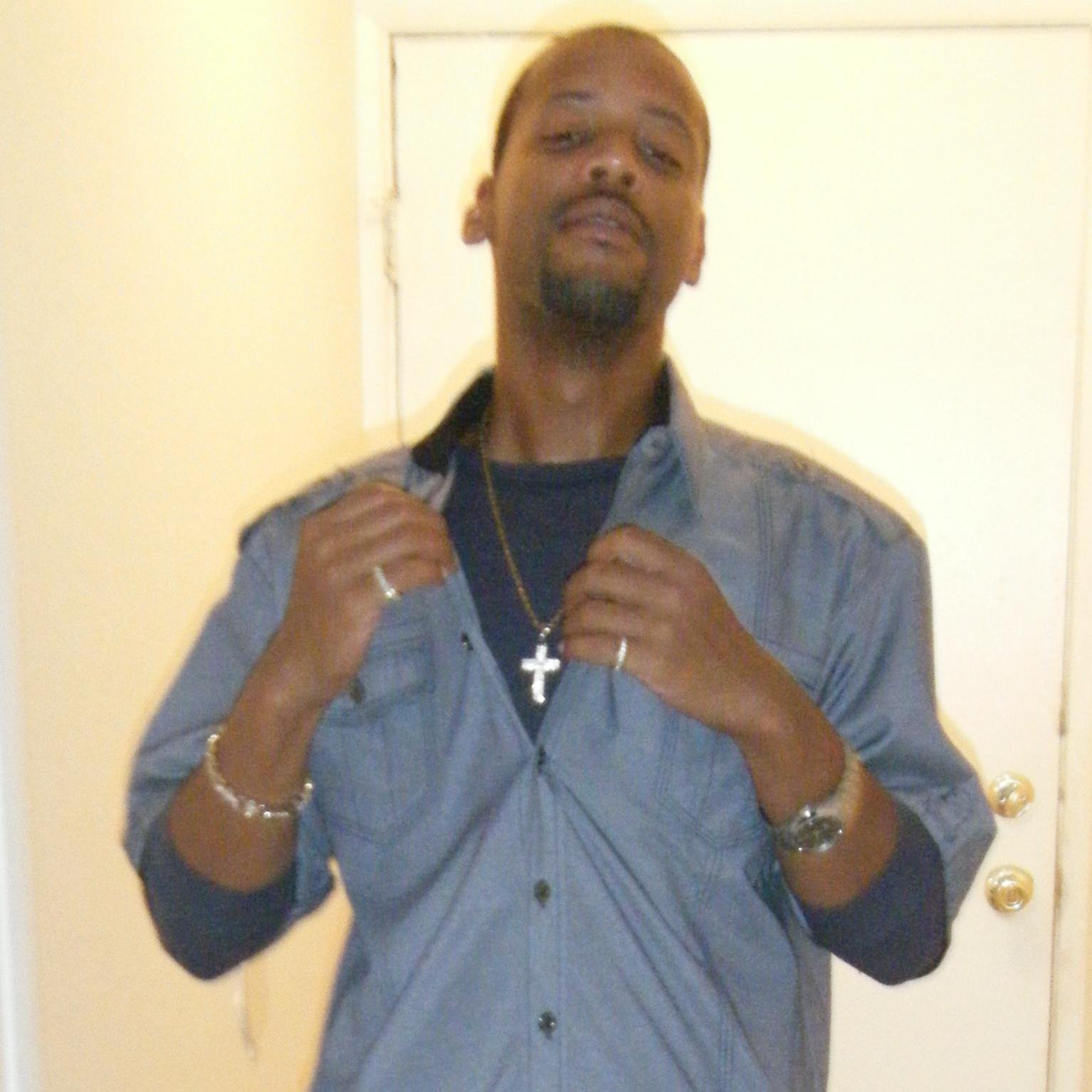 LAVISH_HABITZ's profile picture. LAVISH HABITZ!™ 'Til it aint none left!  Accept No Imitations !    #LH!