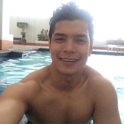 Ang Simpatikong Salesman ng Camarines Sur - 22 Years Old - Pbb All In Housemate - INSTEAD OF HATING, LET'S SPREAD THE LOVE - [05/03/14] - #TEAMCHEVIN