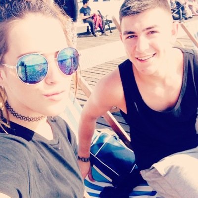 bellajayx's profile picture. brighton | eighteen | uni