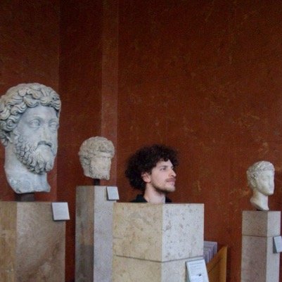 I'm a professional Senior developer from Sicily based in London