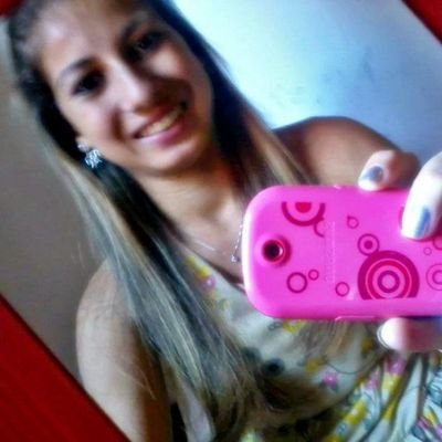 Posso naao seer perfeeita, mas os meeus defeeitos me tornaam unicaa !!