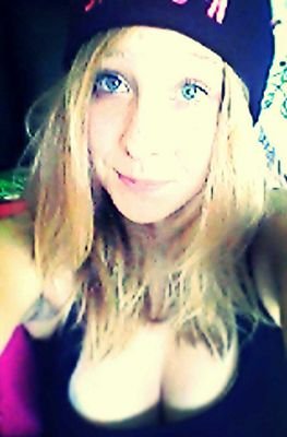 heeey les gens moi c'julie °Δ abonne toi et viens parler j'mange pas :$ enfin .. ;)   #teamhaycelemsi# tu peux pas test les insomniaques MGL