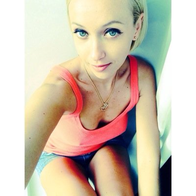 NotaGiftt's profile picture. 