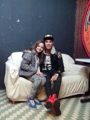 'Compreso io,che cerco spazio perché il mondo si e' preso il mio.' #Mercuriotour ♥           ▼BLOCCORECORDZ▼