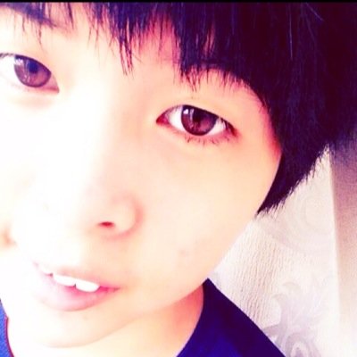 人因信念而强大，因笑容而精彩