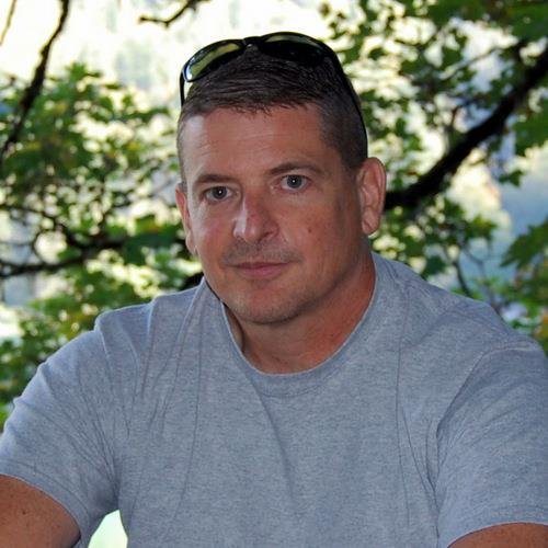 Microsoft Senior Content Developer, tech geek, cyclist, Tar Heel, and off-shore sailor.