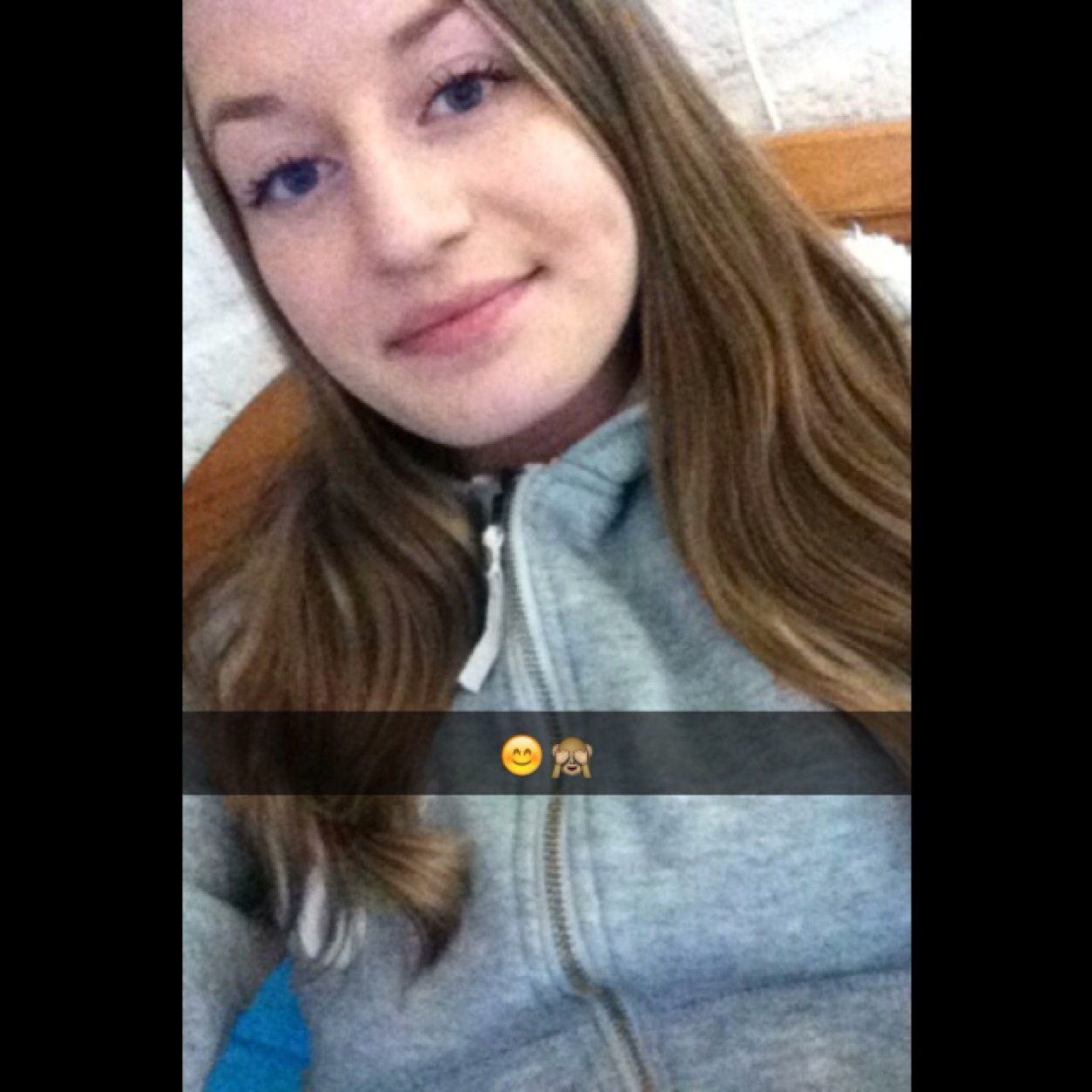 insta; ashleyremi_ - ik houd van je mijn allerbestevriendin , zo trots op jou. dikke kus xxxx