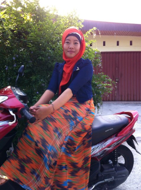 JennyAggraini3's profile picture. 