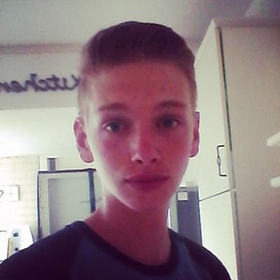 hobby's:gamen/bmxen.....school:VHS
