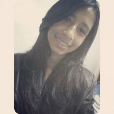 - Ela é tão ela as outras são todas iguais :3