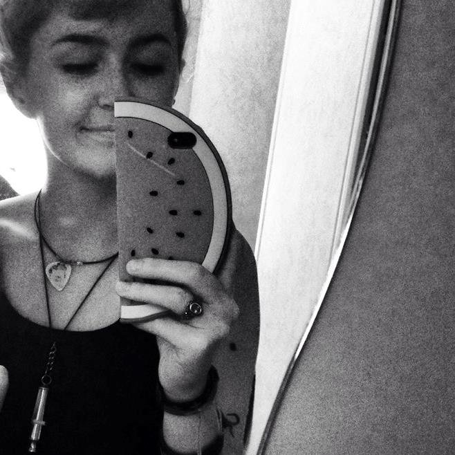 ybarrybife's profile picture. Love de animals