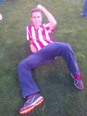 Tecnico superior de actividades fisico-deportivas (TAFAD) y aprendiz d maestrillo en estos momentos