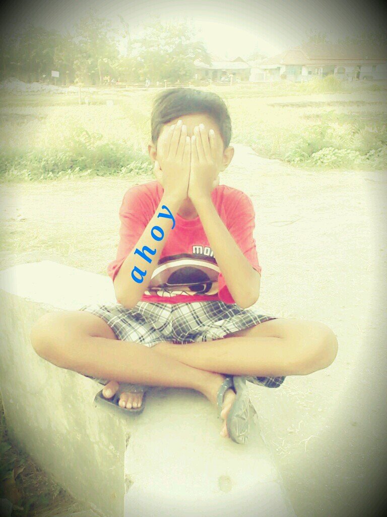 diam menakutkan bergerak mematikan/////.... _i'm big monkey skaReggae rockin steady....,,,smr°⁴ ...fuck cepu...__★ yg laen bersandiwara gue sh apa adanya ★__