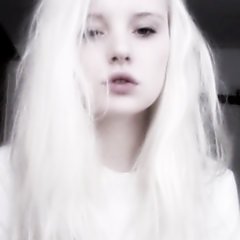 Asonenclar's profile picture. @annasonenclar