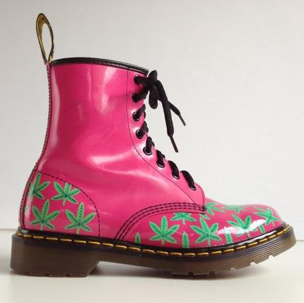 Rare & Vintage Items Curated Daily