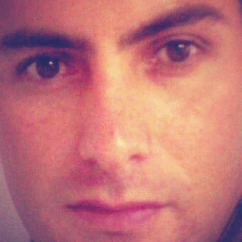 Amante de la música,el cine, la fotografia, las nuevas propuestas y la gente autentica...