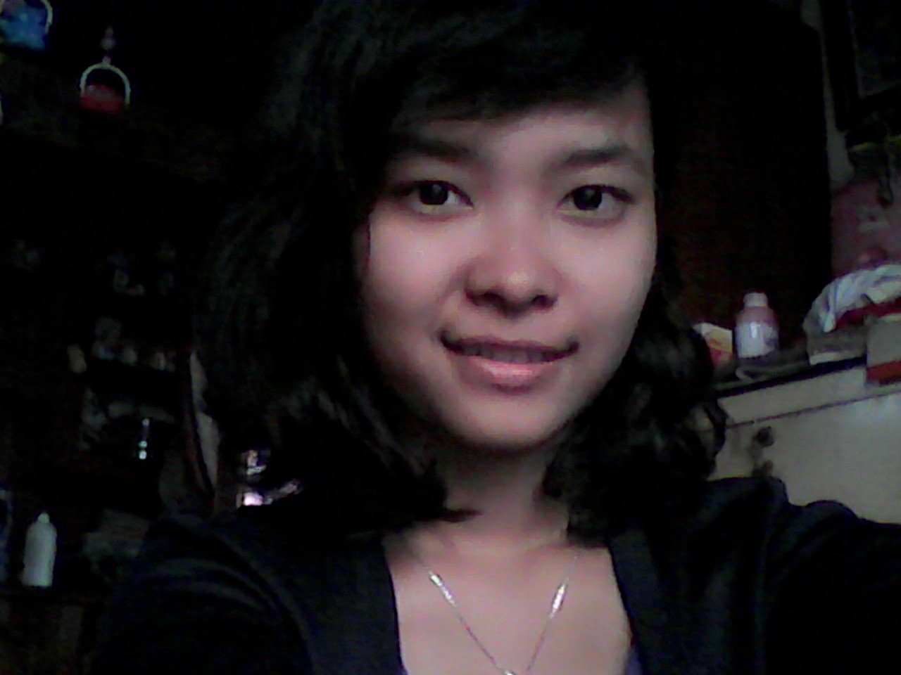 I'm simple woman | 4 apr'l 94|  Aries girl | UNINDRA |