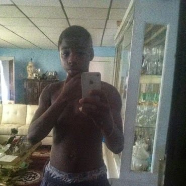 I'm single nd I play football nd my kik name is red_kivk_frist nd my ig name is yahyahbonez