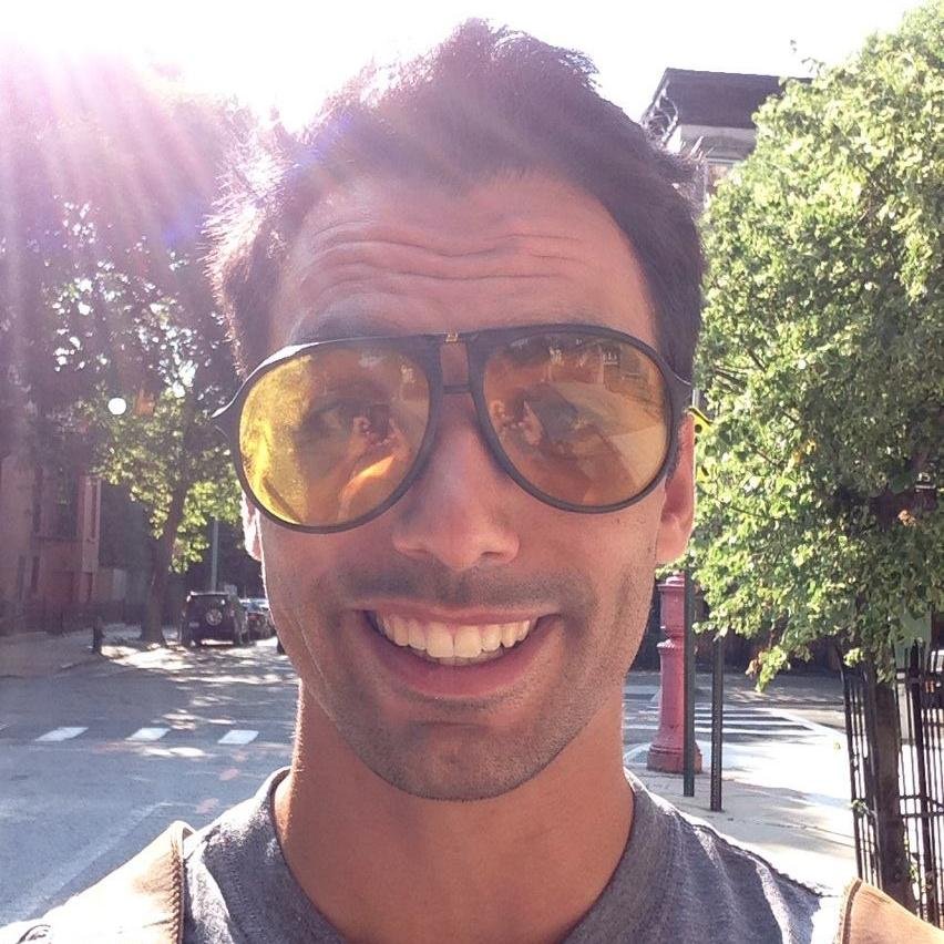 dginz1's profile picture. I tweet about products, startups, and my pleasantly plump bulldog Butch