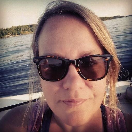 #realestateagent, #marketing, starbucks addict, technology junkie, owner of @corevirtual