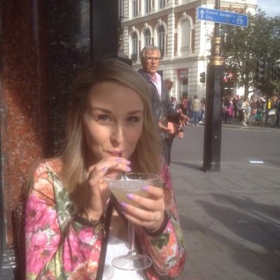 KellyannCody's profile picture. be gentle with me twitter...