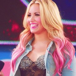 fatos de verdadeiras lovatics, mandem sugestões