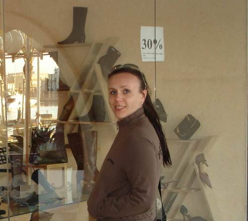 CaroleAndBean's profile picture. Mum to be. Love a chat. Love finding and sharing bargains on the web.