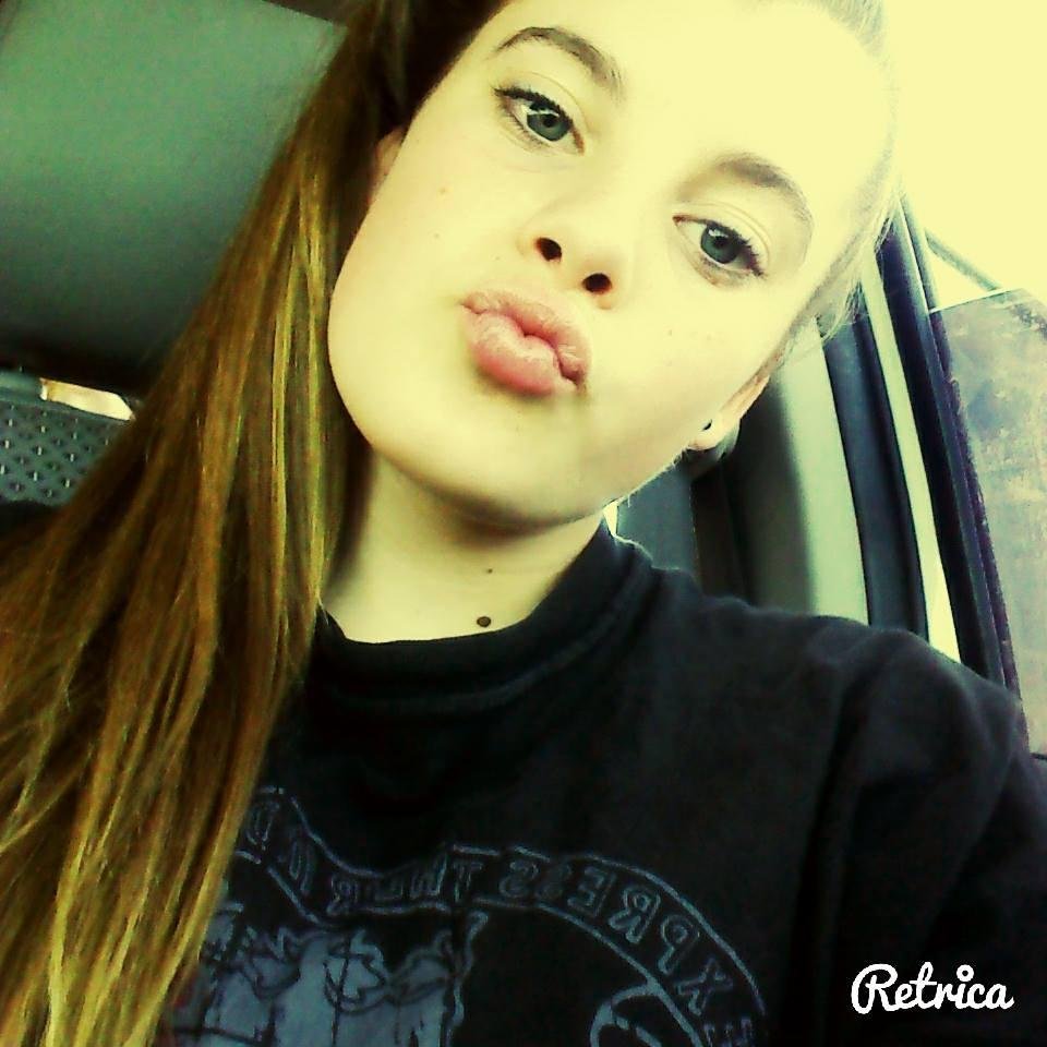 No luches para vivir, vive para luchar.