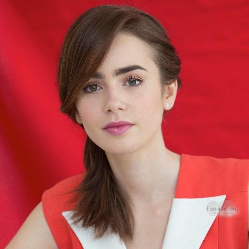 we love lily collins!!