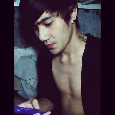 EDM fan. RN. Production Design.

21. Mandaluyong City. IG: SebbyTheBasty. Wechat: Ccyueyuan