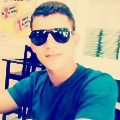 off A vidα é como um jogo, o destino te dα αs cαrtαs, mαs é vcê q decide oq fαzer com elαs! ~ # Só o αmoor. constróii pontes indestrutivéis(!) Sou rapaz certin.