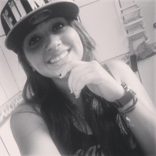† 3 DEUS 3 †
Tetty Siilva || (ýn) 
♥ R ♥.♥