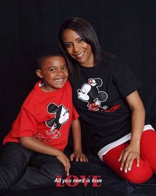 ShaliLove32's profile picture. Loving Life with My Heartbeats 
💕💕💕