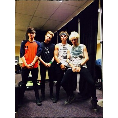 « I'm in a band, we do weird shit sometimes» ✨Just take a second for know that this band have all perfection ✨  | Love this band to the ☾and ← |